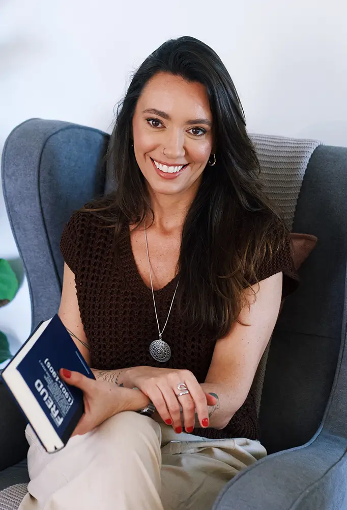 Vivian Ragnane Psicoanalise Online e Presencial en Sao Paulo